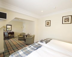 The Royal George Hotel (Perth, United Kingdom)