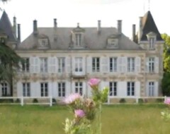 Toàn bộ căn nhà/căn hộ Chateau De Famille En Poitou (Lavoux, Pháp)