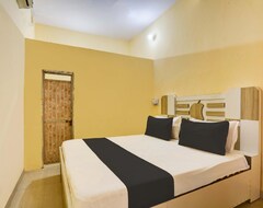 Khách sạn Oyo Flagship Hotel Suraj Villa (Jhunjhunu, Ấn Độ)