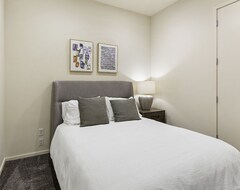 Koko talo/asunto Modern Apartment In Prime Location (id1178x938) (Omaha, Amerikan Yhdysvallat)