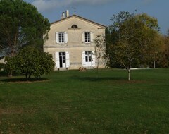 Toàn bộ căn nhà/căn hộ House With Character, Gardegan-Et-Tourtirac (Gardegan-et-Tourtirac, Pháp)