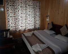 OYO 18770 Hotel Indian Palace (Pahalgam, India)