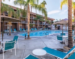 Khách sạn WorldMark Palm Springs (Palm Springs, Hoa Kỳ)