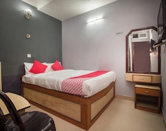 Hotelli OYO 16041 Hotel Golden Moments (Siliguri, Intia)