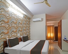 Khách sạn Collection O Hotel Grand Lotus (Jaipur, Ấn Độ)