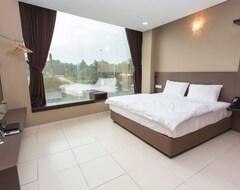 Khách sạn Tropical Garden Hotel (Johore Bahru, Malaysia)