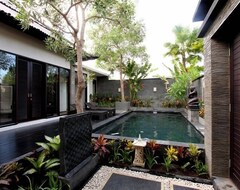 Khách sạn Gino Feruci Villa Lovina (Singaraja, Indonesia)