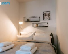 Entire House / Apartment Staylight Cozy Appartement, Ruhig Und Citynah Gelegen, Netflix, Premium Ausstattung (Celle, Germany)