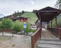 Khách sạn Alpine Lodge Red River (Red River, Hoa Kỳ)