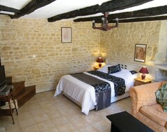 Toàn bộ căn nhà/căn hộ Comfortable 1 Bedroom Gite In 66 Acres + Golf + Pool + Camping + Mobile Home (Labastide Murat, Pháp)