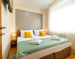 Căn hộ có phục vụ Prime Hotel Garni (Belgrade, Séc-bia)