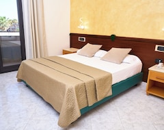 Khách sạn Hotel Miramare (Giugliano in Campania, Ý)