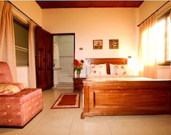Lavender Lodge Hotel (Madina, Ghana)