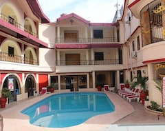 Hotel Luxe Confort (Port-au-Prince, Haiti)
