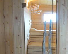 Koko talo/asunto Ylellinen kokopuutuotteet talo uima-allas ja sauna 4 henkilöä Allgäu (Aitrang, Saksa)
