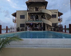 Hotel Lina Point Belize Overwater Resort (San Pedro, Belize)