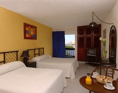 Hotel Imperial Laguna Faranda (Cancún, Mexico)