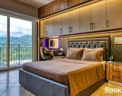 Khách sạn Secretjaco - Luxury Beach Front Penthouse With Pool & Jacuzzi (Jacó, Costa Rica)