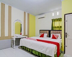 Khách sạn Oyo 93206 Penginapan Budi Syariah (Pekanbaru, Indonesia)