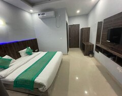 Hotel M Resort (Bulandshahr, India)