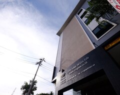 Hotel Sixty-six Place (Trang, Thailand)