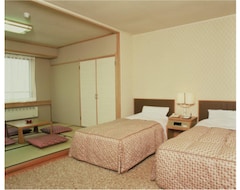 Khách sạn Hotel Alpine (Nagano, Nhật Bản)