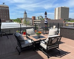 Entire House / Apartment The Loft: Best-kept Secret In Downtown Topeka (Topeka, USA)