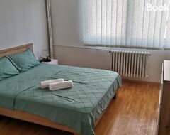 Hele huset/lejligheden Calla 4 Apartment - Main Square, In The City Shopping Center - Free Parking Slot With Securiti And Video Camera 24/7 (Skopje, Republikken Nordmakedonien)