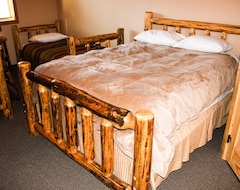 Entire House / Apartment Idaho Sportsman Lodge - Great Fishing And Hunting Motel In Stites, Idaho! (Stites, USA)