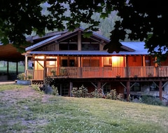 Casa/apartamento entero Holiday Creek Vacation Rental - Part Of Kootenay Lake Lodge Resort (Boswell, Canadá)