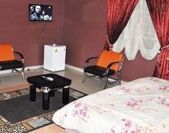 Aparthotel Clen-Phil S And Suites (Port Harcourt, Nigeria)
