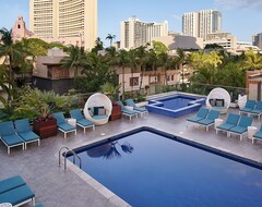 Otel Perfect Island Getaway! Beautiful Beach, Restaurant, Near Royal Hawaiian Center (Honolulu, ABD)