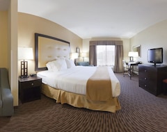 Khách sạn Holiday Inn Express Hotel & Suites Cordele North, an IHG Hotel (Cordele, Hoa Kỳ)