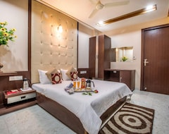 Hotel Nova Inn (Mathura, India)