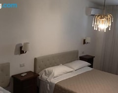 Koko talo/asunto rooms speedy vicino aeroporto e fiera di roma (Fiumicino, Italia)