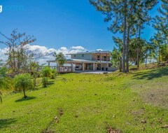 Hele huset/lejligheden Rainforest Luxury Villa At El Yunque National Forrest (Canóvanas, Puerto Rico)