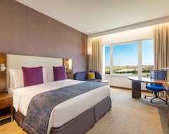Khách sạn Crowne Plaza Muscat OCEC (Muscat, Oman)