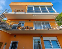 Toàn bộ căn nhà/căn hộ Modern Apartment With Sea Views (Brinje, Croatia)