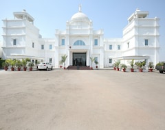 OYO 12989 White Diamond Hotel (Jalandhar, Hindistan)