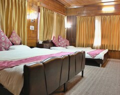 Khách sạn Walisons Hotel (Srinagar, Ấn Độ)