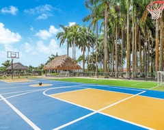 Tüm Ev/Apart Daire Universal Villa With Pool, Lake And Games (Miami, ABD)