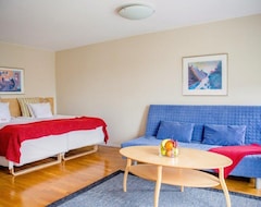 2Home Hotel Apartments (Solna, Suecia)
