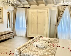 Khách sạn Dimora Di Charme Rooms & Apartments (Peschiera del Garda, Ý)