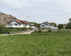 Toàn bộ căn nhà/căn hộ 50 M2 Well-equipped Cottage Near The Sea, The Soten Canal And A Unique Nature Reserve (Hunnebostrand, Thụy Điển)