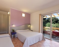 Khách sạn Pineta Residence (Orbetello, Ý)