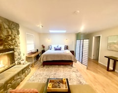 Koko talo/asunto Blissful Comfort, Hot Tub, View, Huge Deck, Bikes, Bbq, Cooks Kitchen (Sonoma, Amerikan Yhdysvallat)