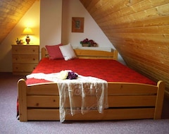 Otel Holiday Apartment With Sauna At Herlikovice Ski Resort (Vrchlabí, Çek Cumhuriyeti)