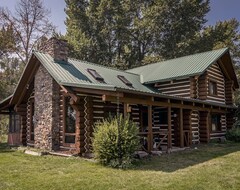 Casa/apartamento entero Preacher'S Cabin - A Real Montana Log Cabin, Right At River'S Edge - Sleeps 6 (Stevensville, EE. UU.)