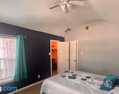 Majatalo Cheap, Cozy Bedroom Near Houston Premium Outlets. (Cypress, Amerikan Yhdysvallat)