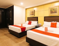 Hotel RedDoorz Plus @ Project 6 Quezon City (Manila, Filipinas)